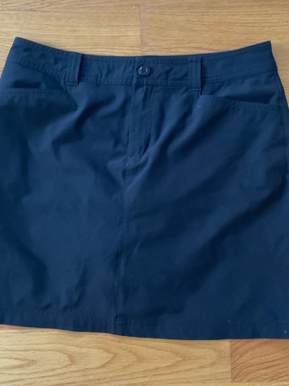 Eddie Bauer Black skort- Straight A-Line